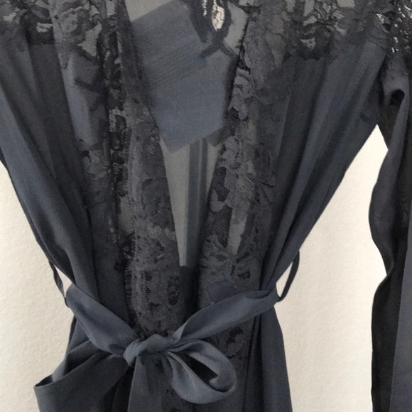 La Perla Lawinia Rose Lace Robe - Picture 3 of 8